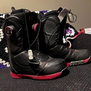 DC Mora Boa Lace Women’s Snowboarding Boots SAMPLE